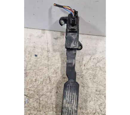 Toyota Auris 150 Accelerator throttle pedal 7811002010 09142A 50953177263