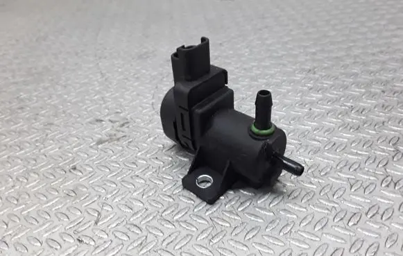 Citroen C5 Vacuum valve 9652862380