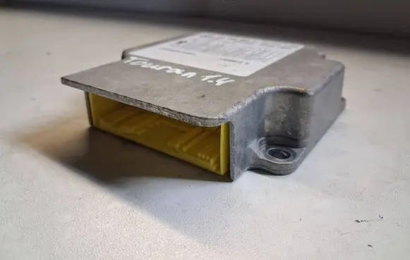 Volkswagen Touran I Airbag control unit/module 1T0909605C 5WK43518 09H025S1500