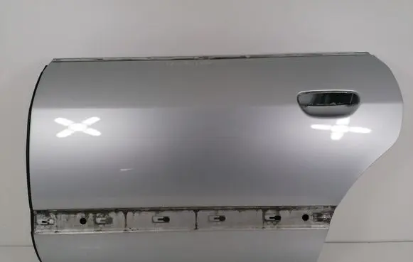 Audi A8 S8 D2 4D Rear door
