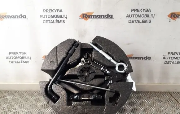 Volvo V70 Tool set 31317346 D3L5A