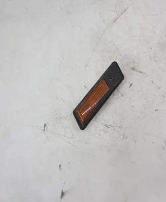 BMW 7 E32 Front fender indicator light