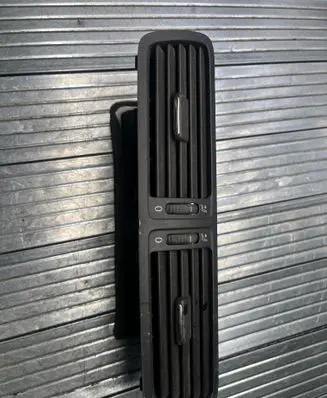 Volkswagen PASSAT B6 Dash center air vent grill 3C1819728E 3C2819728D