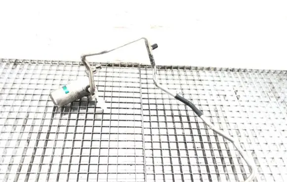 Audi A2 Air conditioning (A/C) pipe/hose 8Z0820193B