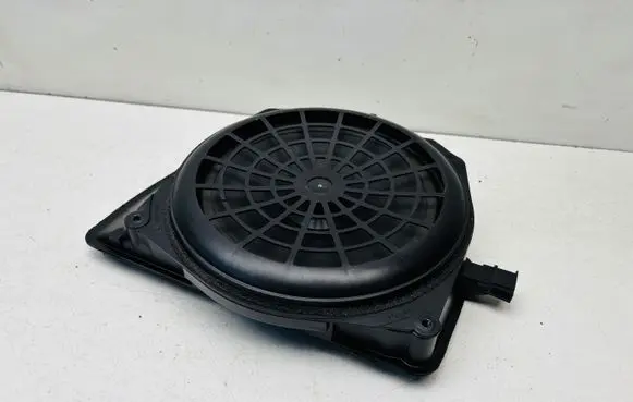 Audi A4 S4 B7 8E 8H Subwoofer speaker 8E5035412D