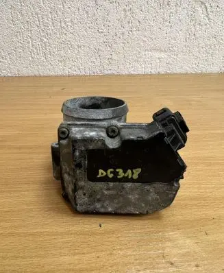 Skoda Octavia Mk2 (1Z) Throttle valve 96551498 D6318