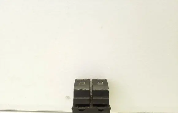 Volkswagen PASSAT B6 Electric window control switch