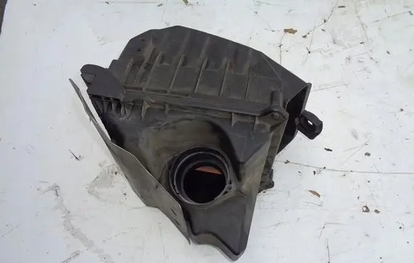 Seat Exeo (3R) Air filter box OBUDOWAFILTRA