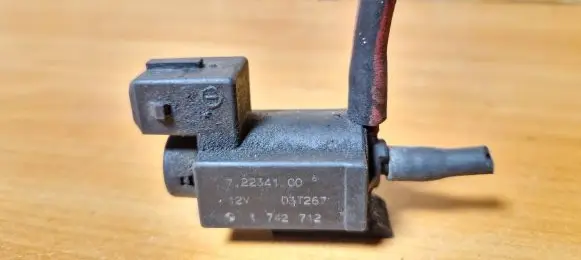BMW 5 E60 E61 Turbo solenoid valve 72234100