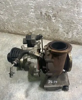 BMW 5 G30 G31 Turbo 8584219 8584218 11658584219