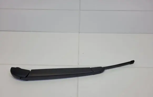 Windshield/front glass wiper blade