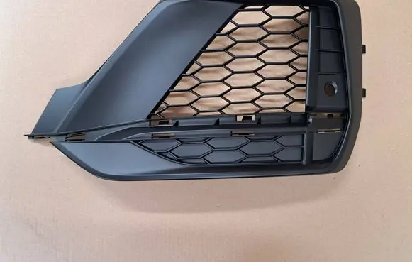 Audi SQ2 GA Front bumper lower grill 81A807681S