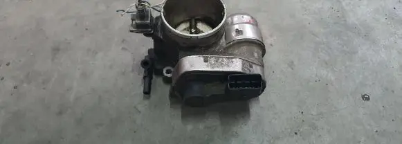 Peugeot 807 Throttle valve Psa6631305