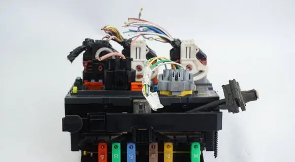 Peugeot 308 BSM Control unit 9666700580