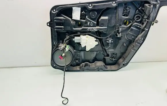 Mercedes-Benz B W246 W242 Front door window regulator with motor A2467200279 A2469061300 A2467230314