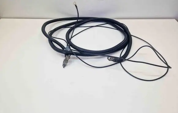 Mercedes-Benz SL R129 Positive cable (battery) 1295403930 A1295403930