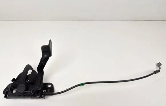 Hyundai i30 Engine bonnet/hood lock/catch