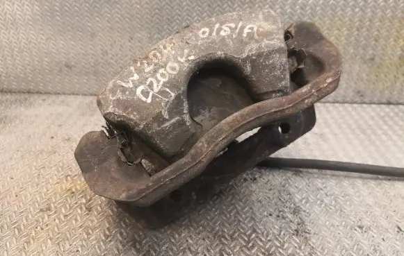 Mercedes-Benz C W204 Front brake caliper