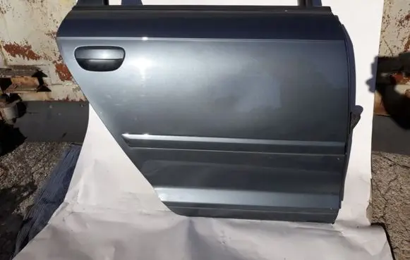 Audi A3 S3 8P Rear door