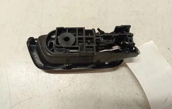 Volkswagen Polo IV 9N3 Front door interior handle