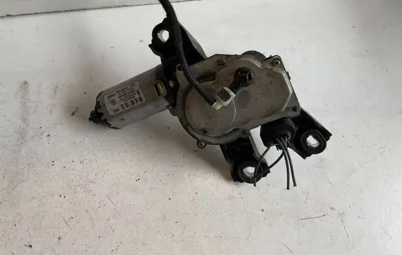 Volkswagen PASSAT B7 Rear window wiper motor 3C9955711A 53032812 253725256