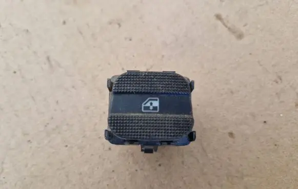 Volkswagen PASSAT B4 Electric window control switch 3A0959855B