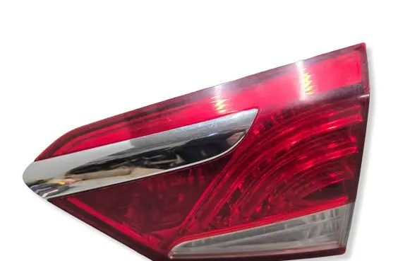 Hyundai i40 Tailgate rear/tail lights 924043Z000