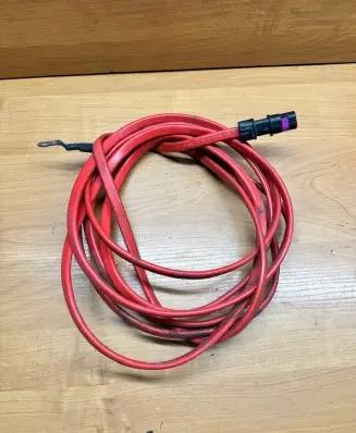 BMW 7 F01 F02 F03 F04 Positive cable (battery)