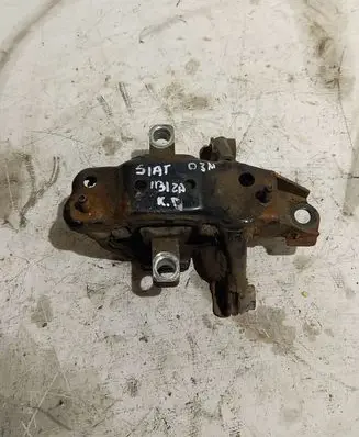 Seat Ibiza II (6k) Engine mount bracket