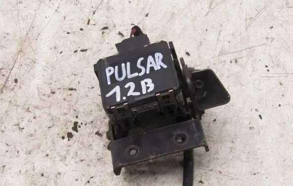 Nissan Pulsar Distronic sensor radar 284383ZL1B