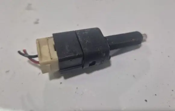 Mitsubishi Lancer X Brake pedal sensor switch