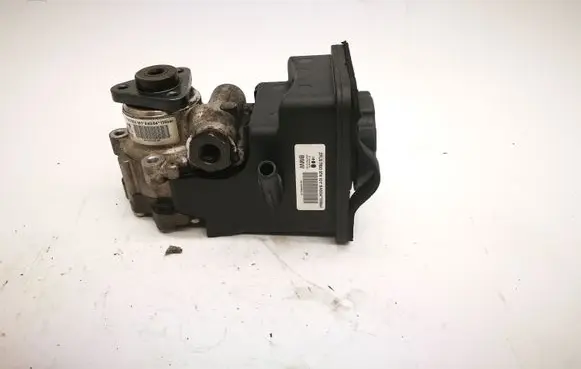 BMW 5 E60 E61 Power steering pump ZFLS7693974101