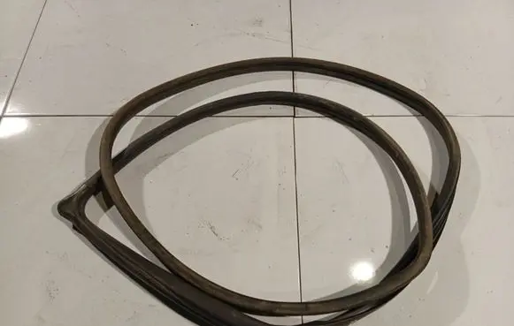 Honda Civic Rubber seal front coupe door