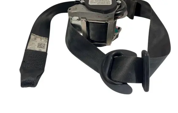 Volkswagen Scirocco Front seatbelt 1K8857705A 10122009 1000059
