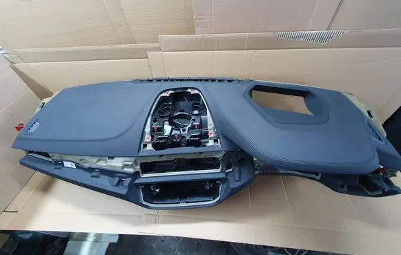 BMW 5 G30 G31 Dashboard 6832914 68329147 BN76145