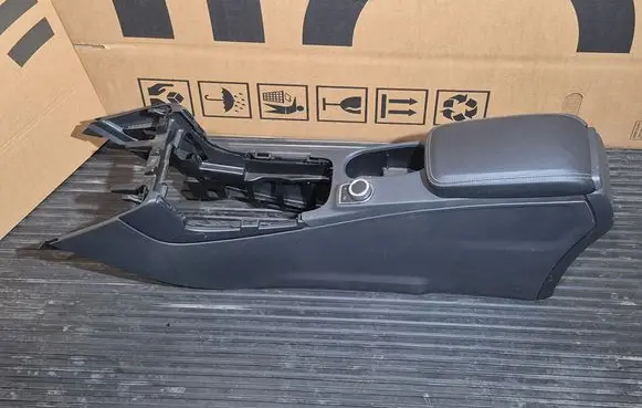 Mercedes-Benz B W246 W242 Armrest 