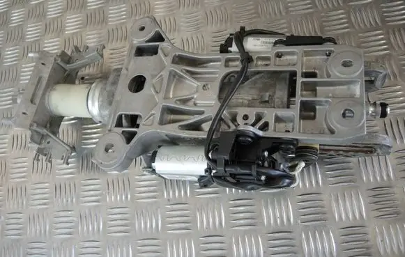 BMW 7 F01 F02 F03 F04 Steering wheel axle 6787926