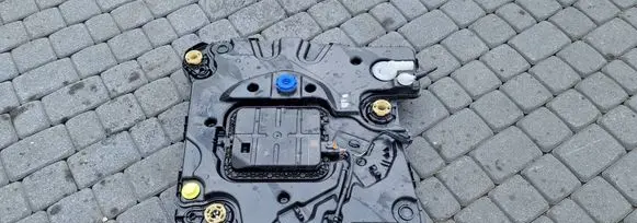 Citroen C3 AdBlue liquid reservoir 9810883580