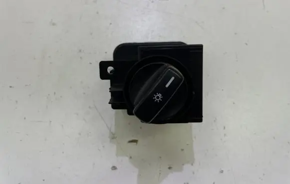 Mercedes-Benz B W245 Light switch 1695451304 32220301 0200028