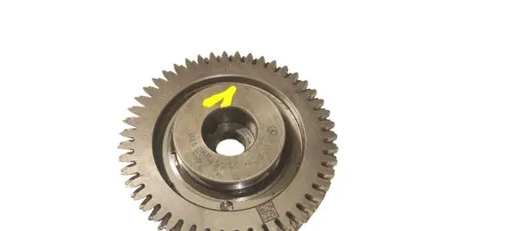 Mercedes-Benz C W204 Timing chain sprocket A6510301613