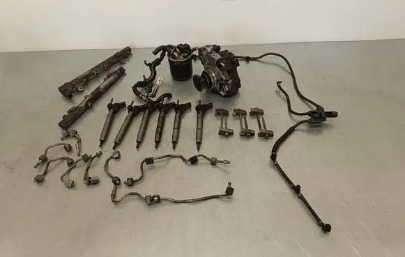 Mercedes-Benz E W212 Fuel injection system set A6420700801 330580 0445010210