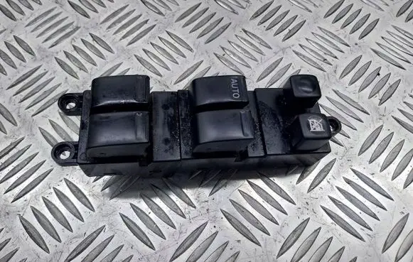 Nissan Primera Front door window switch trim 25401AV640
