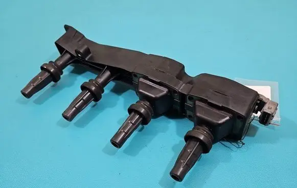 High voltage ignition coil