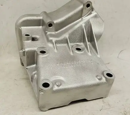 Mercedes-Benz 190 W201 Power steering pump mounting bracket 1022360830 A1022360830