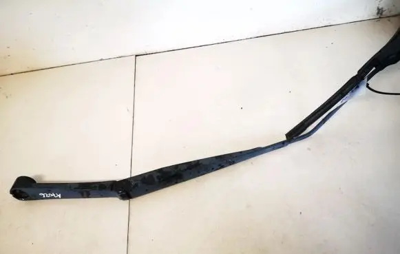 Chevrolet Cruze Front wiper blade arm