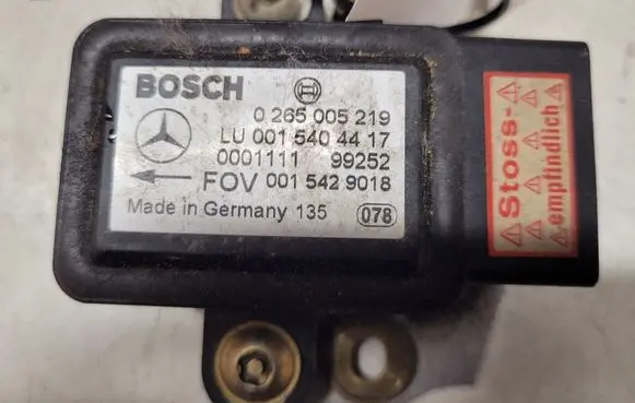 Mercedes-Benz A W168 ESP acceleration yaw rate sensor 0265005219 LU0015404417 0001111