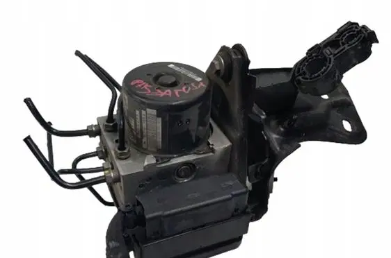 Volkswagen PASSAT B8 ABS Pump