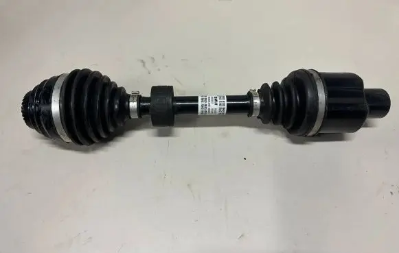 BMW 2 F45 Front driveshaft 8482646