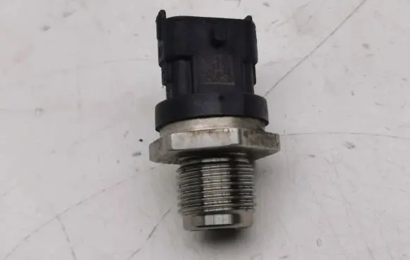 Fuel pressure sensor