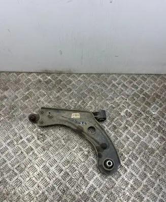 Peugeot 308 Front lower control arm/wishbone
